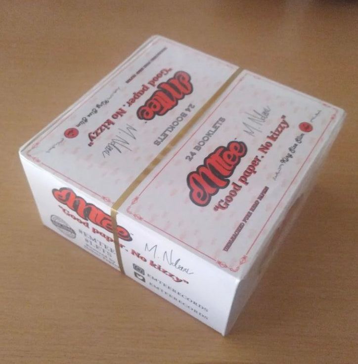 Extras: Emtee Rolling Paper (x1)